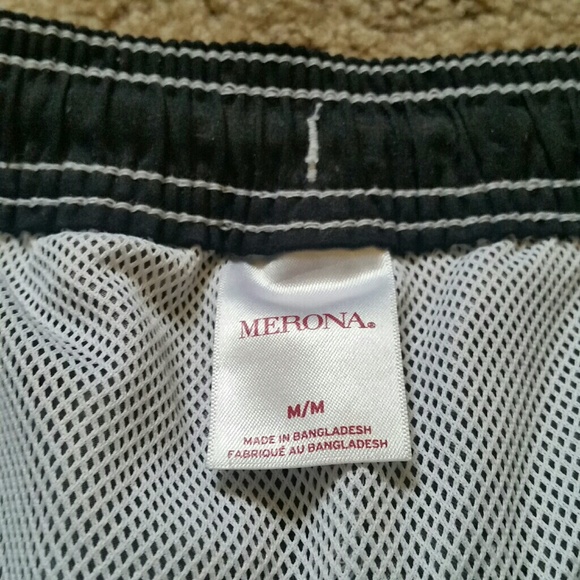 Merona Swim Trunks. - Picture 2 of 3